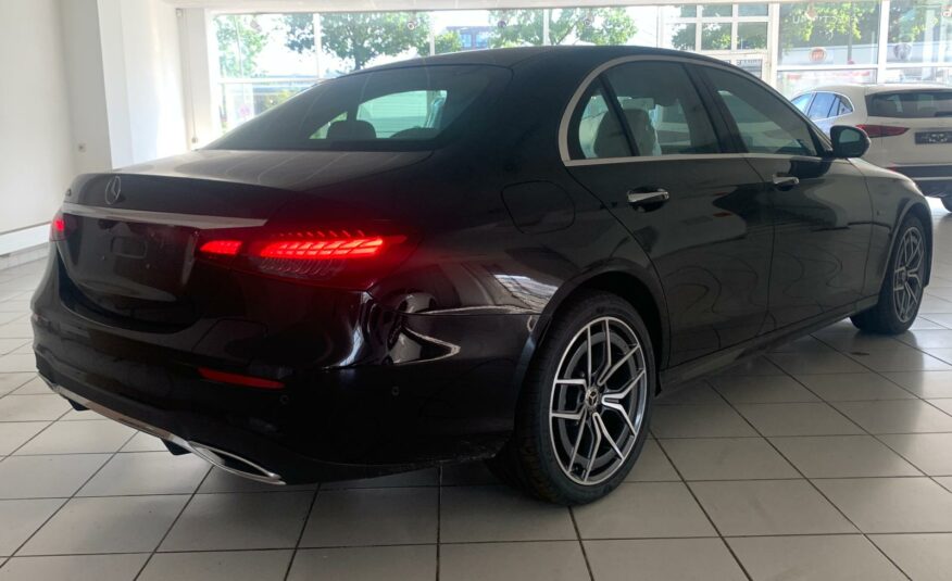 Mercedes Benz E 300 e Black MY 2021 (10090) (1.123.000,00 MAD)