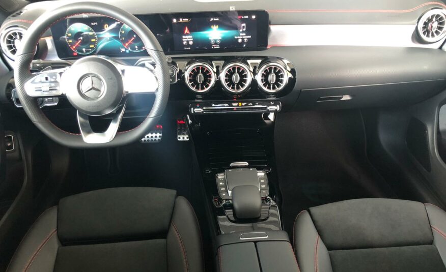 Mercedes Benz CLA 200 MY 2021 Cosmos Noir – Finition Métallique  (10121) (621.000,00 MAD)