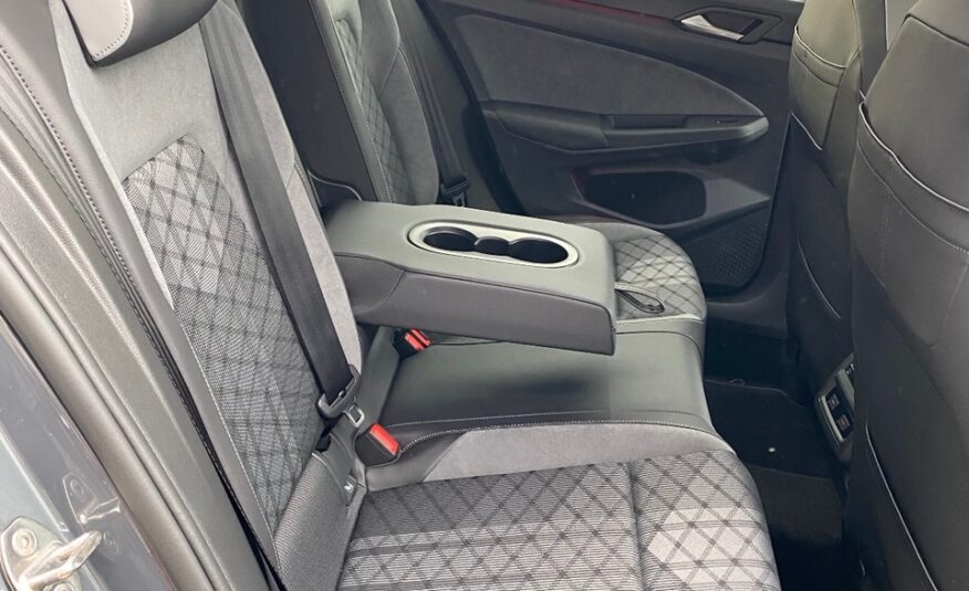 Golf 8 2.0 TDI R-Line MON 2021 Gris Dauphin Metallique Alcantara Gris (10133) (516.000,00 MAD)