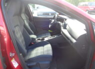VW Golf 8 GTD 2.0 TDI MON 2021 SCR DSG Kings Rouge Tissu , Noir (10130) (510.000,00 MAD)