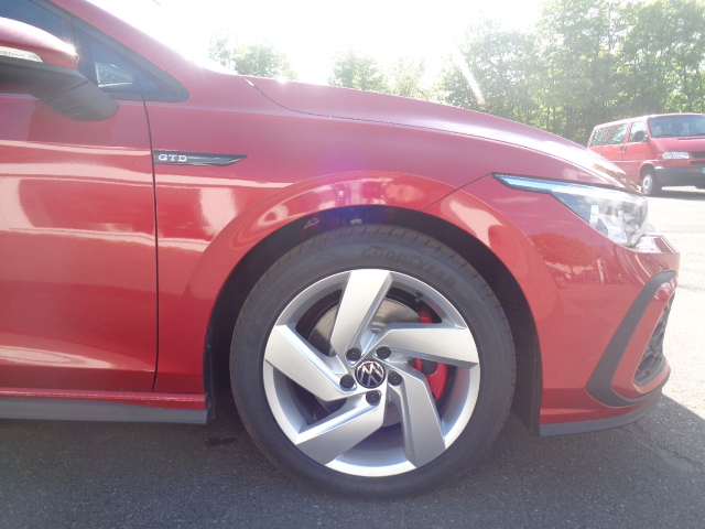 VW Golf 8 GTD 2.0 TDI MON 2021 SCR DSG Kings Rouge Tissu , Noir (10130) (510.000,00 MAD)