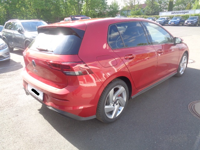 VW Golf 8 GTD 2.0 TDI MON 2021 SCR DSG Kings Rouge Tissu , Noir (10130) (510.000,00 MAD)