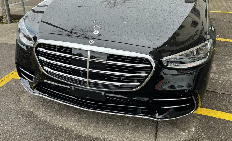 Mercedes Benz S 450 Noir  Obsidienne  Métallisé / Cuir  Rouge  Luxe MON 2022 (10214) (2.558.000,00 MAD)