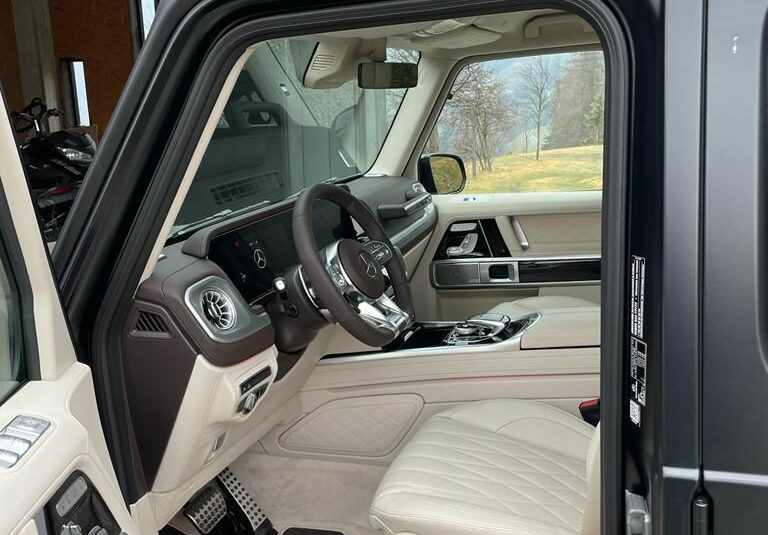 Mercedes Benz G 63 AM 2022 Designo Noir Noir Magno (056) (10185) (4.104.000,00 MAD)