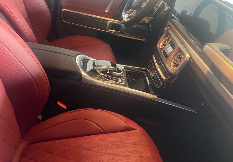 Mercedes Benz G63 Noir Obsidienne Metallique (197) Cuir Nappa MF. Sieges Unique URouge Bengal (927) MY 2022 (10170) (4.157.000,00 MAD)