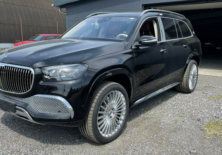 مرسيدس بنز GLS 600 مايباخ حجر السج الأسود الماهوجني البني / ماكياتو بيج MY 2022 (10193) (3.802.000,00 MAD)